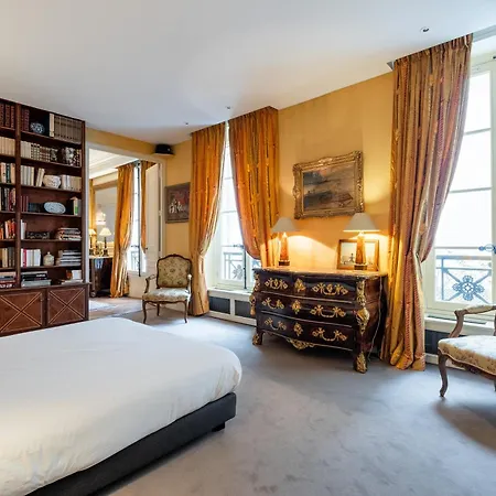 Veeve - Madeleine Royale * Paris